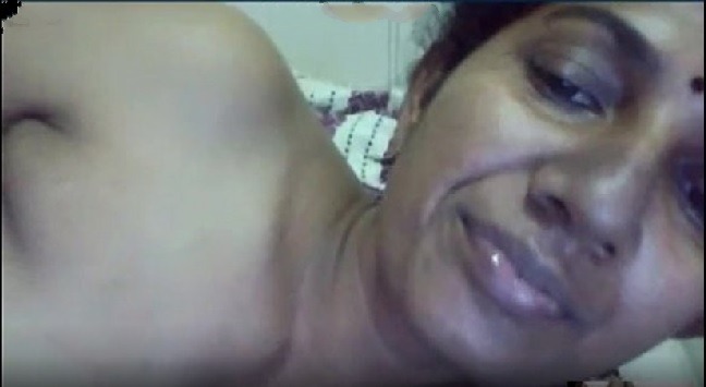 Naked telugu aunty chatting with lover online