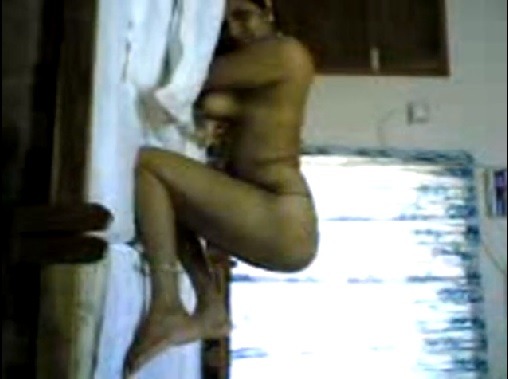 Telugu teacher aunty dengu video