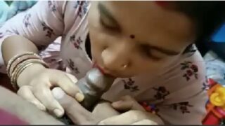 విజయవాడ వ్యక్తి అన్నా భార్యతో సెక్స్