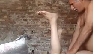 గ్రామ తెలుగు భార్య వత్సల మామగారితో సెక్స్