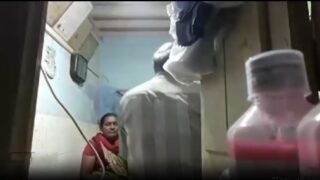 క్లినిక్ లో డాక్టర్ తో తెలుగు ఆంటీ సుభిక్ష సెక్స్