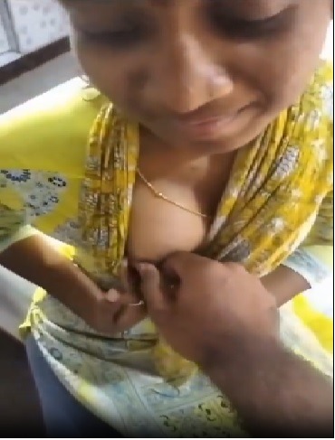 Bangalore manager telugu staff sallu thesi pisukina sex mms