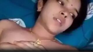 ఆంధ్ర అమ్మాయి సుగన్య టైట్ పుకులో సెక్స్ వీడియో